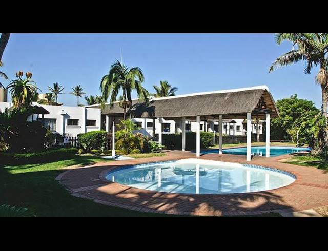 3 BEDROOM FLAT TO LET IN COMPENSATION BEACH
